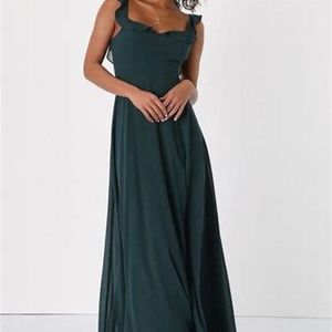 Lulus NWOT Dreamy  Asmiration Emerald Green Maxi Dress sz Small